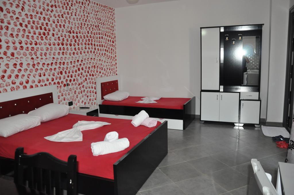 Hotel Ilio Ksamil Exterior photo